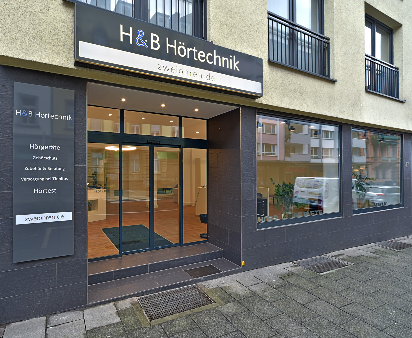 H&B Hörtechnik Wiesbaden, Moritzstraße 47, Hörgeräte, Gehörschutz, Hörgeräteanpassung; Fotografie Melissa Klingelhöfer